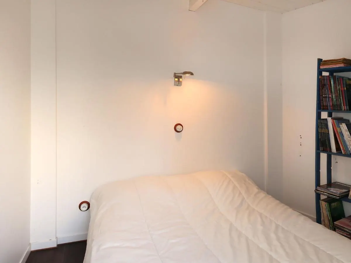 Holiday Home Maison d'en haut - LDT104 Lanildut France