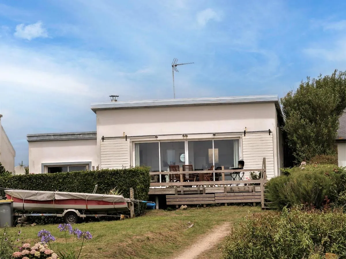 Holiday Home Maison d'en haut - LDT104 Lanildut